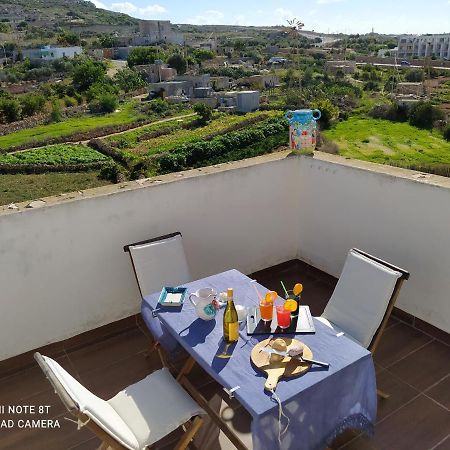 Mellieha Beach Apartment ภายนอก รูปภาพ