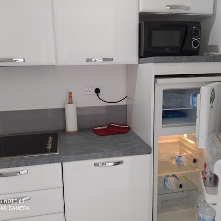 Mellieha Beach Apartment ภายนอก รูปภาพ